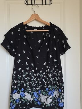 Old Navy Black Floral Border V-Neck Tunic with Blue & White Flowers